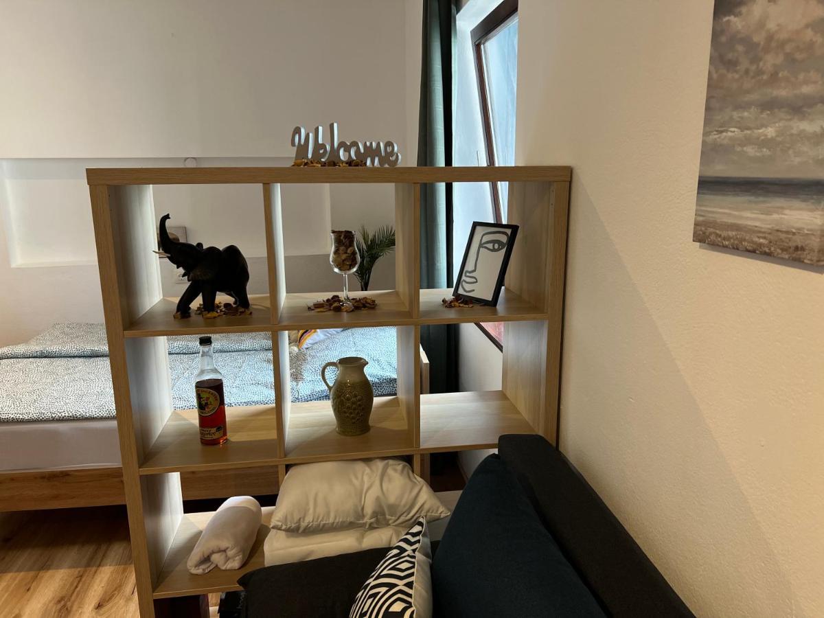 Perfekte Lage! Ganze Wohnung Burgblick Residenz Sankt Veit an der Glan Bagian luar foto