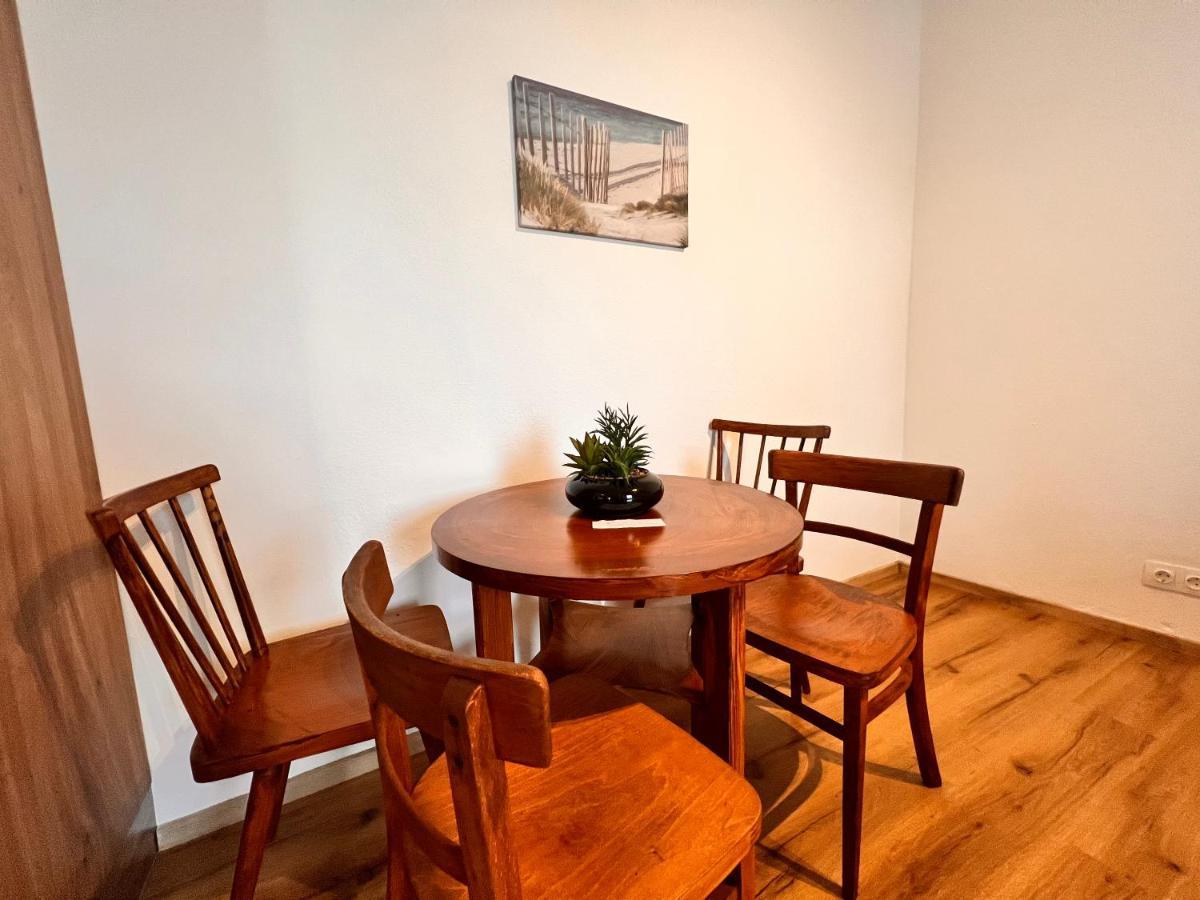 Perfekte Lage! Ganze Wohnung Burgblick Residenz Sankt Veit an der Glan Bagian luar foto