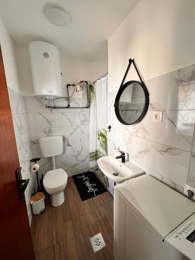 Perfekte Lage! Ganze Wohnung Burgblick Residenz Sankt Veit an der Glan Bagian luar foto