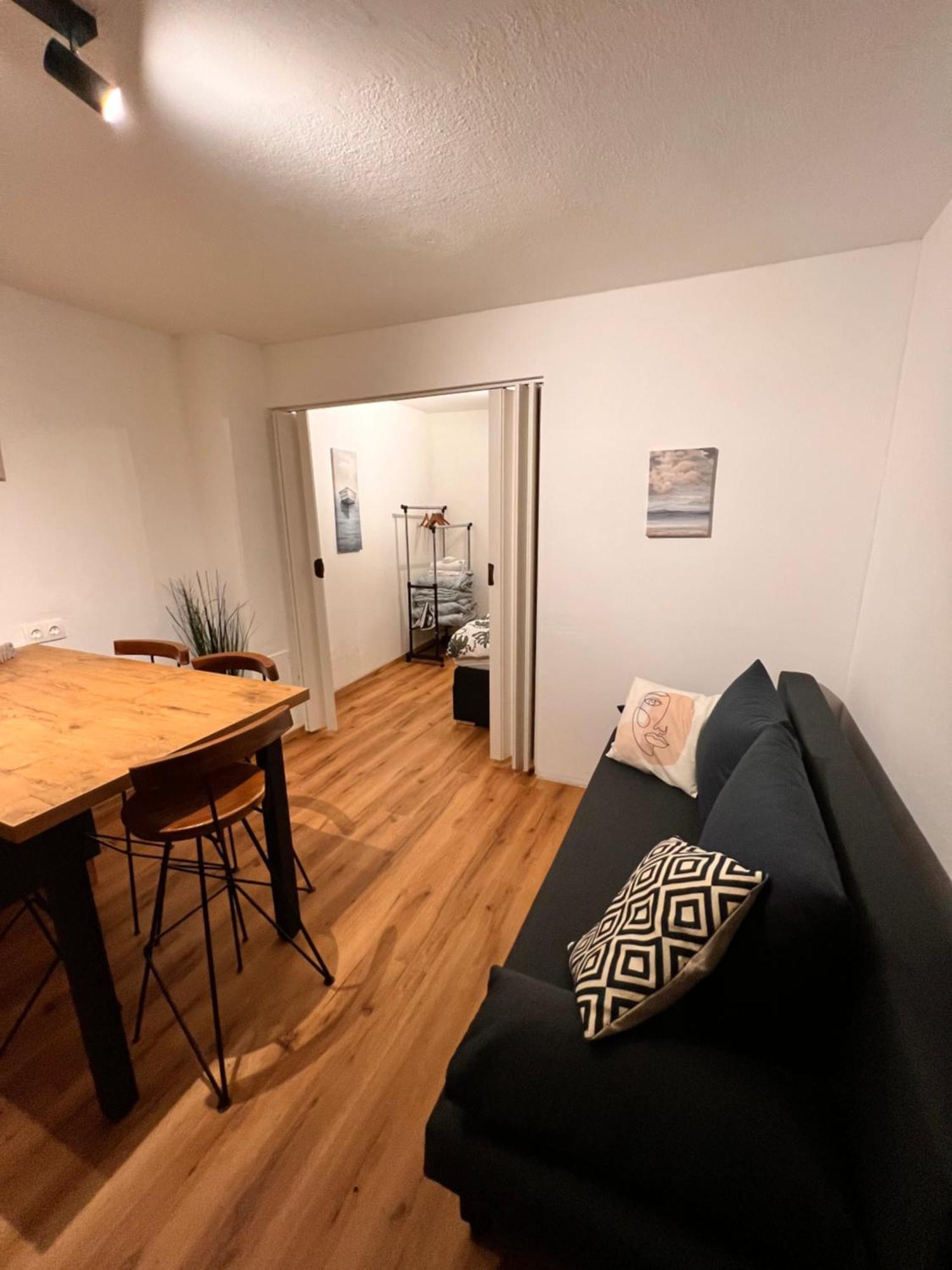 Perfekte Lage! Ganze Wohnung Burgblick Residenz Sankt Veit an der Glan Bagian luar foto